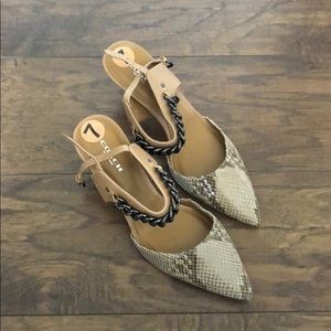 Brand new Coach heels 7
